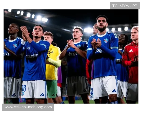 斯特拉斯堡点球被扑后迅速扳平，巴黎半场攻防失衡