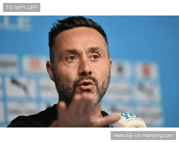 德泽尔比谈马赛阵容平衡：四前锋零封对手的战术奥秘